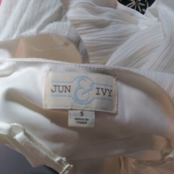 Francesca’s JUN & IVY Cream Retro Boho Floral Embroidered Tank Summer Dress Sz S - Picture 6 of 7